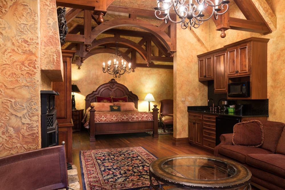 Landoll'S Mohican Castle Loudonville Exterior photo