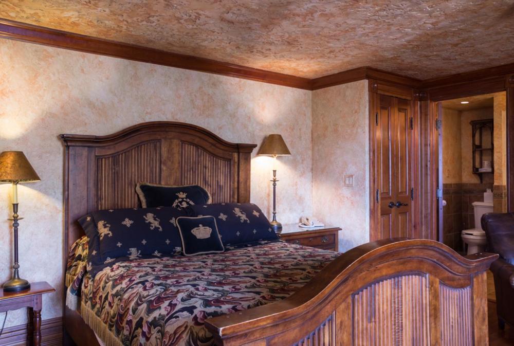 Landoll'S Mohican Castle Loudonville Exterior photo